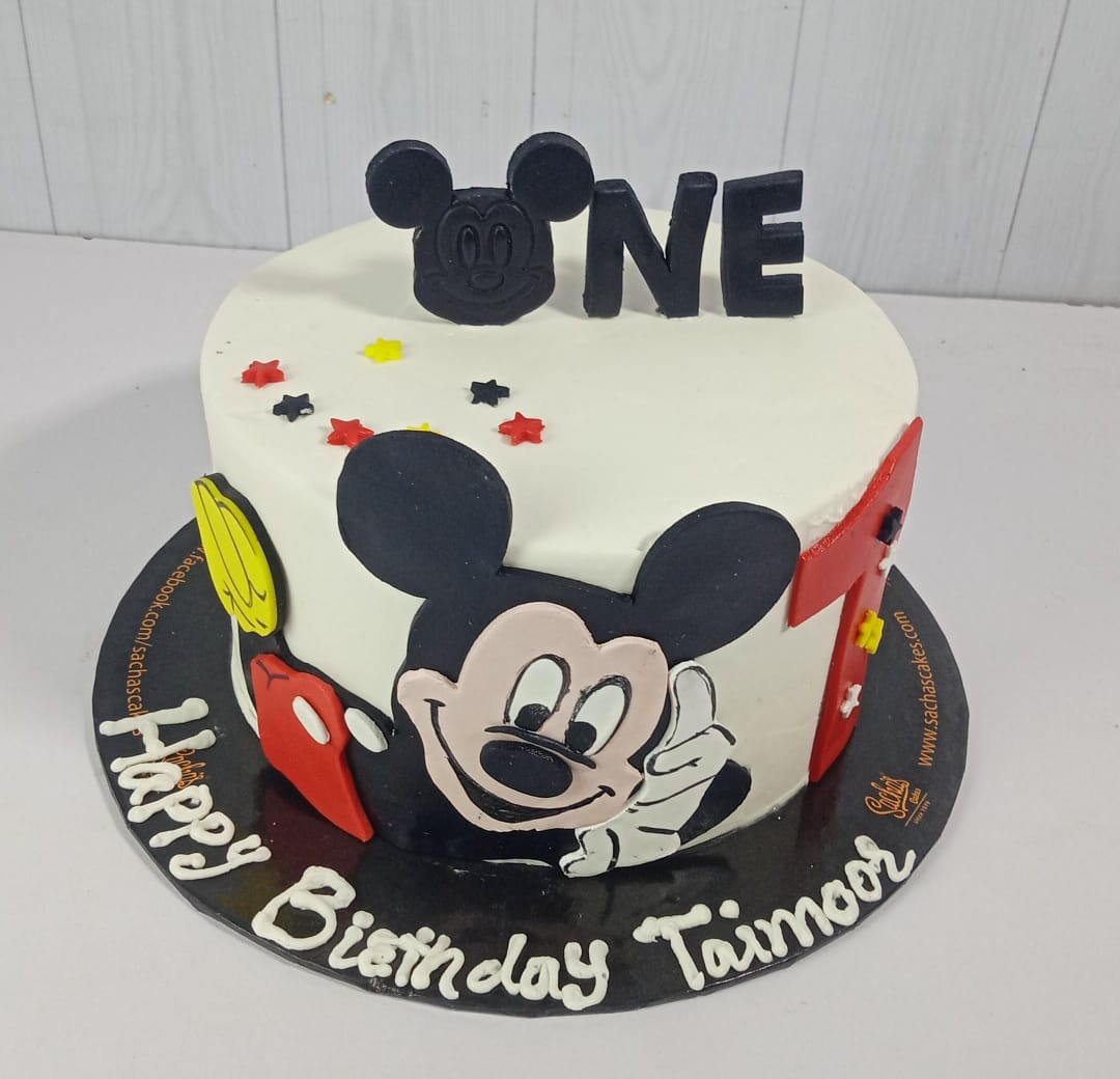 Mickey Mouse Cake