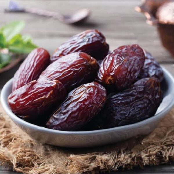 Imported Qalmi Dates